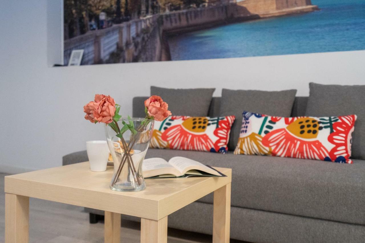 Cdz - Bella Apartamento Centrico Cadiz Bagian luar foto